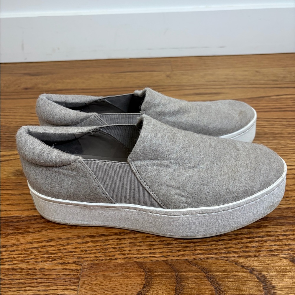 Vince. Warren Slip-on Sneakers (6.5)